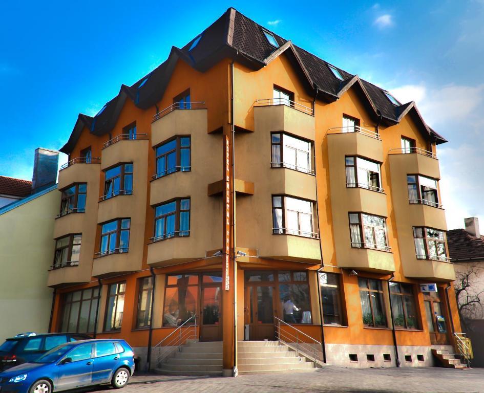 Hotel Cristal Cluj-Napoca Buitenkant foto