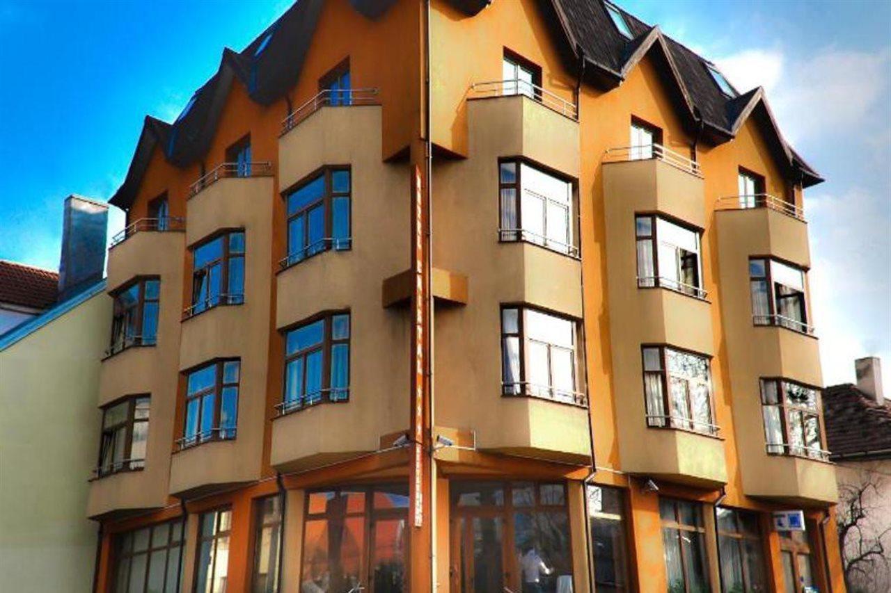 Hotel Cristal Cluj-Napoca Buitenkant foto
