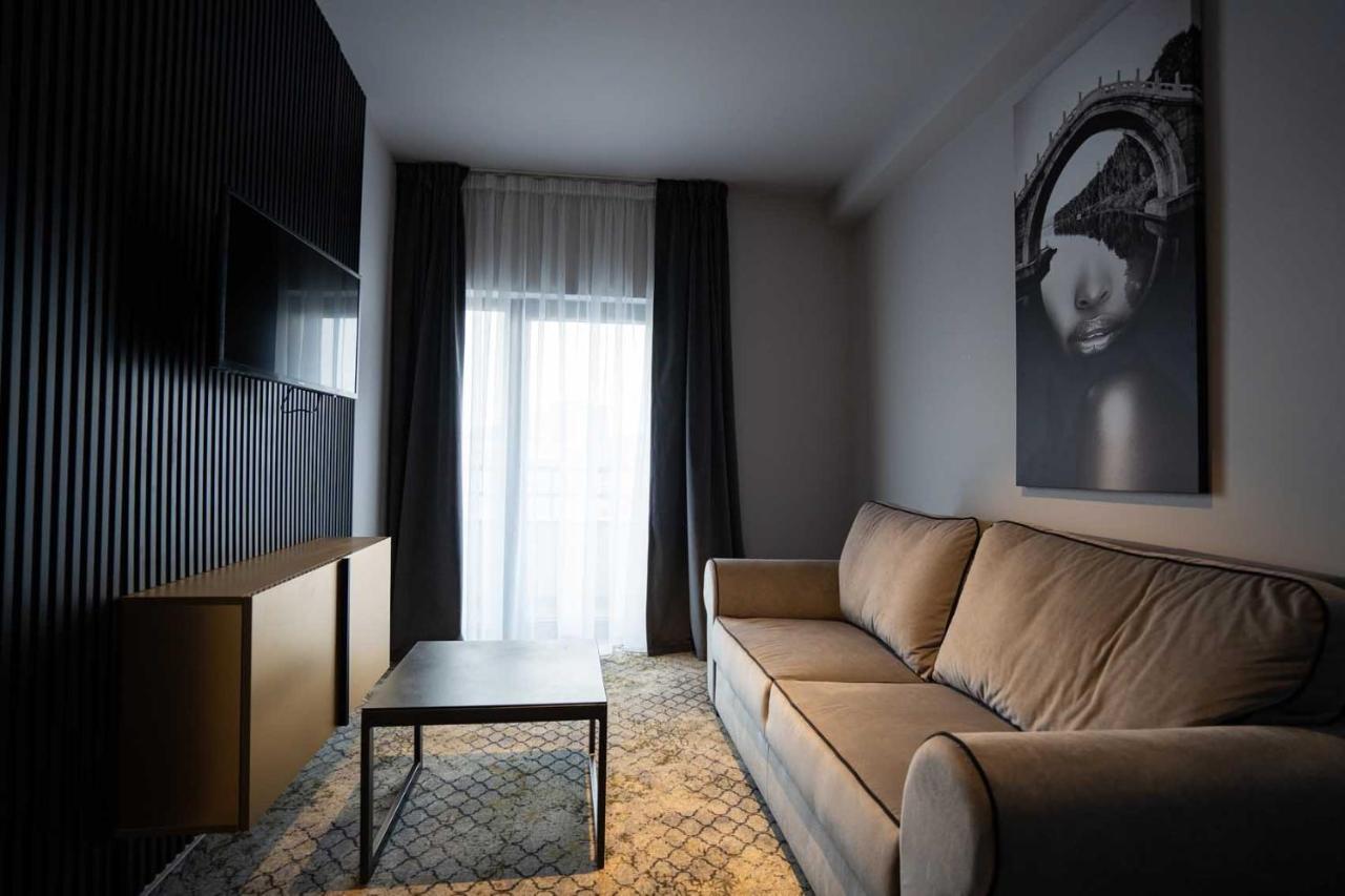 Hotel Cristal Cluj-Napoca Buitenkant foto