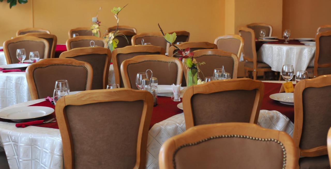Hotel Cristal Cluj-Napoca Buitenkant foto